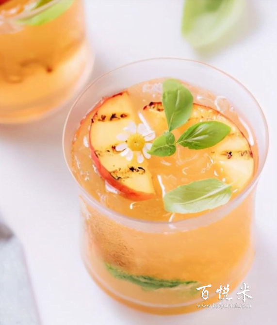 夏日消暑飲品!這8款可在家輕松自制的雞尾酒,一定要試試